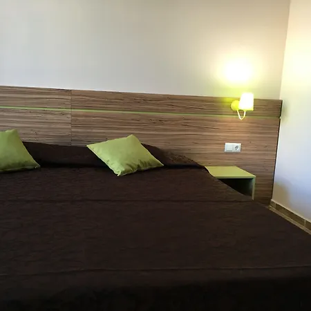 Salt Aparthotel 3*