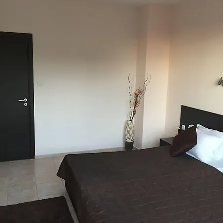 Salt Aparthotel