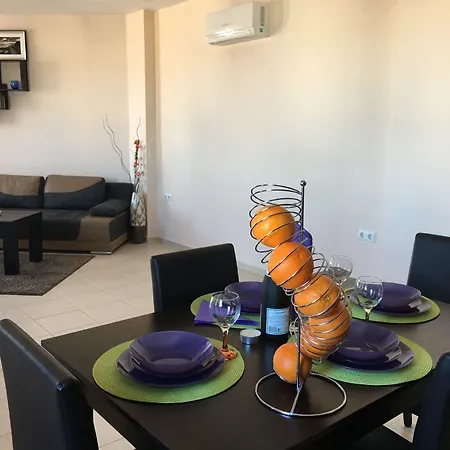 Salt Aparthotel 3*