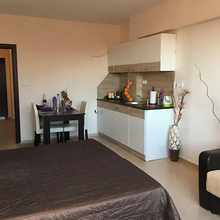 Aparthotel Salt 3*