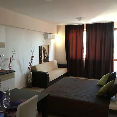 Salt Aparthotel Pomorie