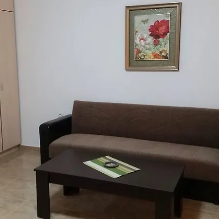 Salt Aparthotel 3*
