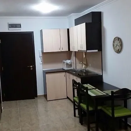 Aparthotel Salt 3*